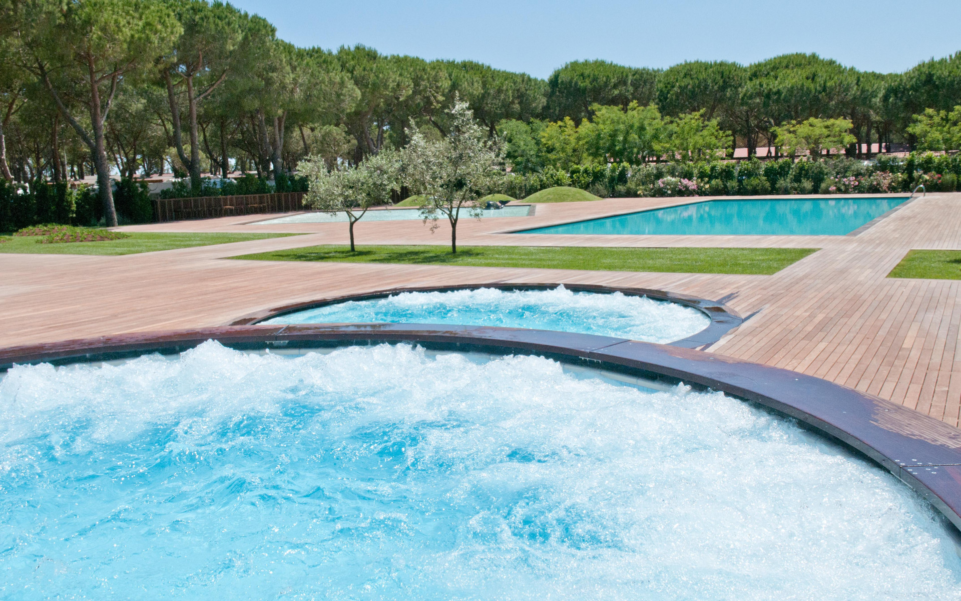 Piscina e Solarium